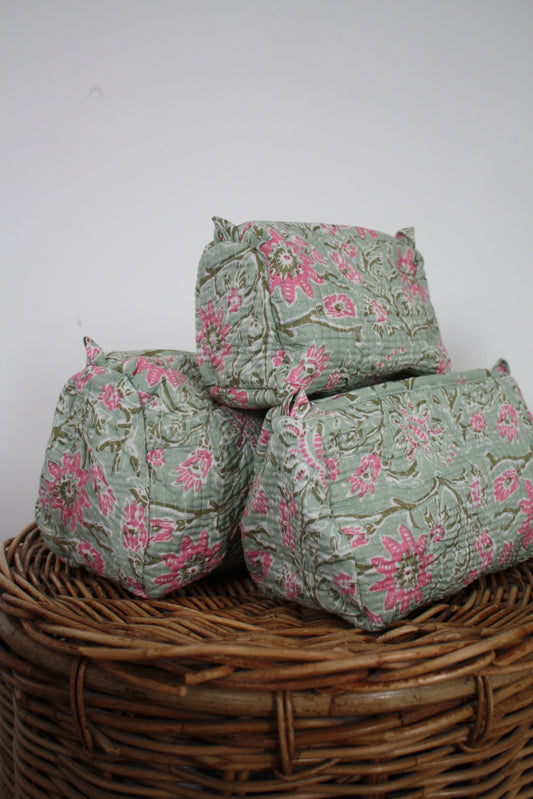 Green Floral Washbag
